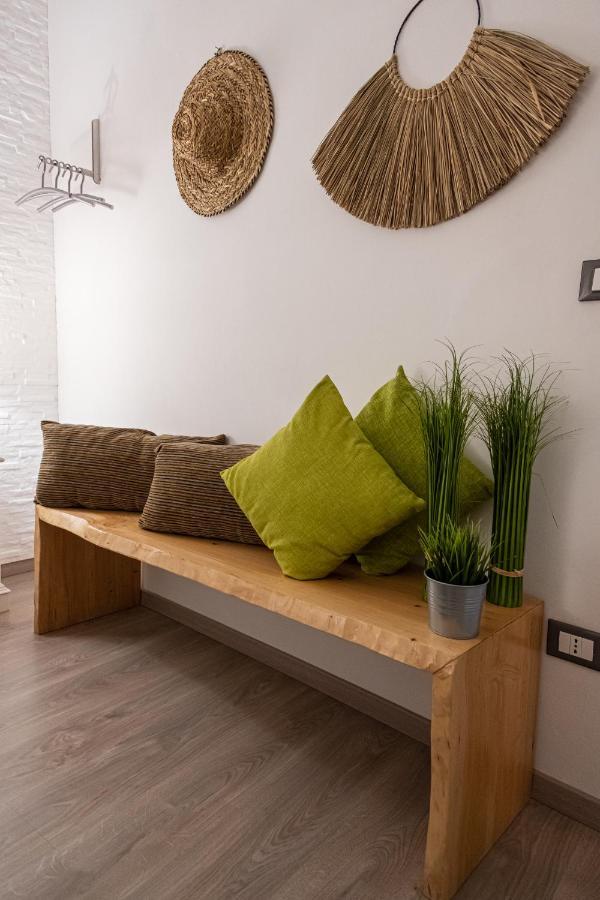 Il Giardino Di Sybar Apartment Lecce Bagian luar foto