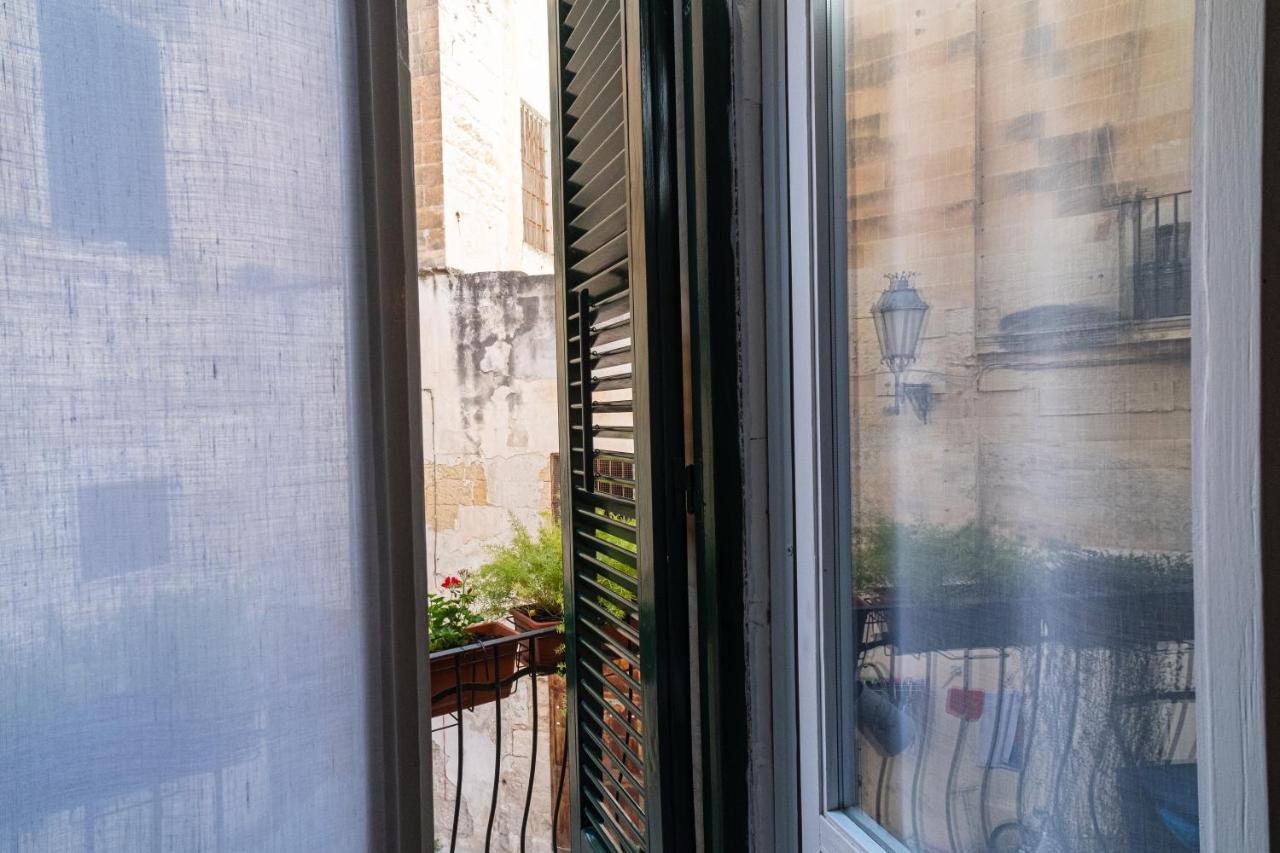 Il Giardino Di Sybar Apartment Lecce Bagian luar foto