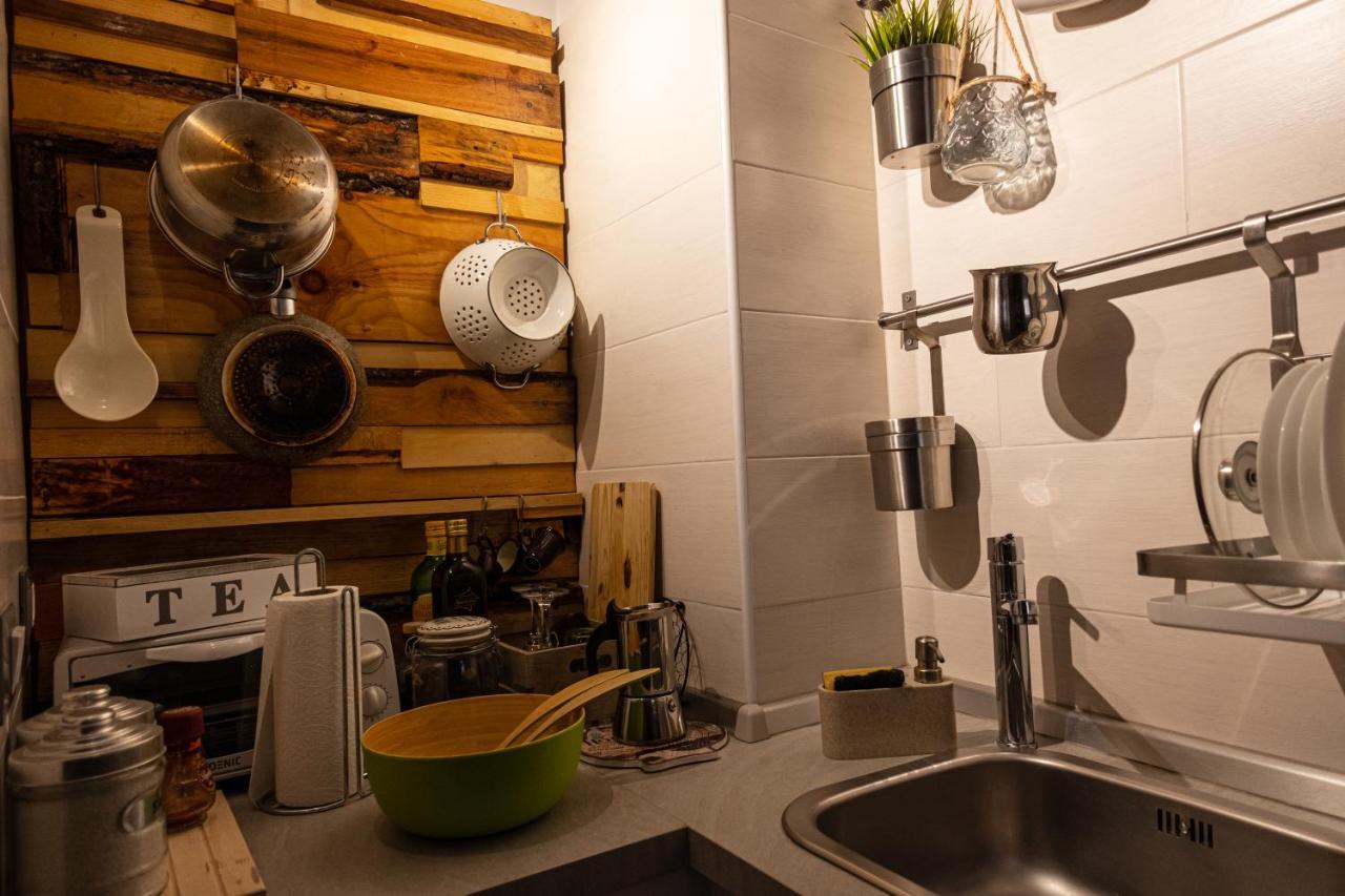 Il Giardino Di Sybar Apartment Lecce Bagian luar foto