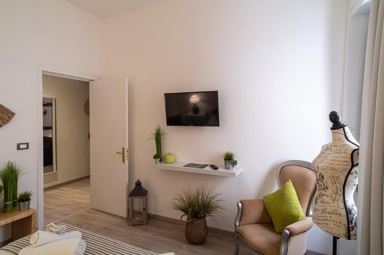 Il Giardino Di Sybar Apartment Lecce Bagian luar foto