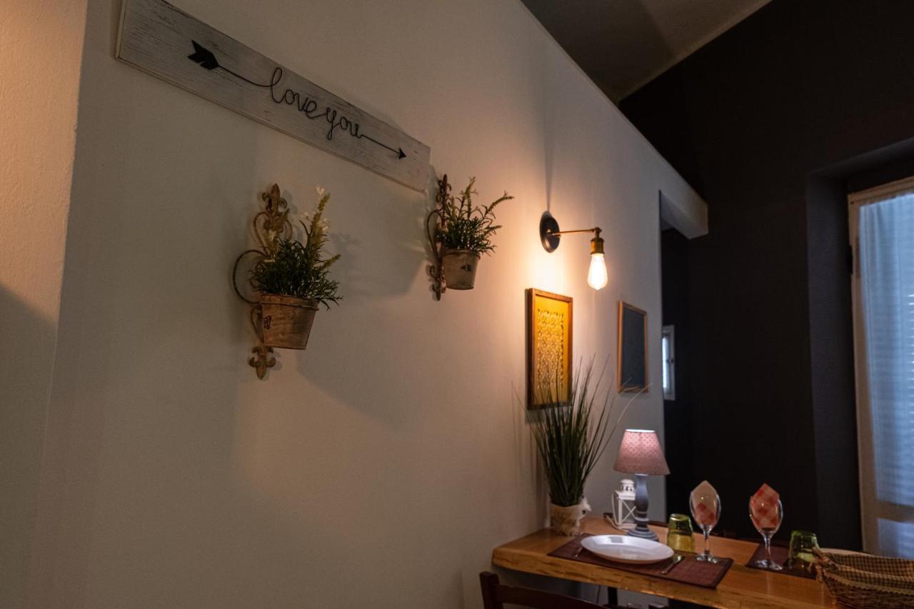 Il Giardino Di Sybar Apartment Lecce Bagian luar foto