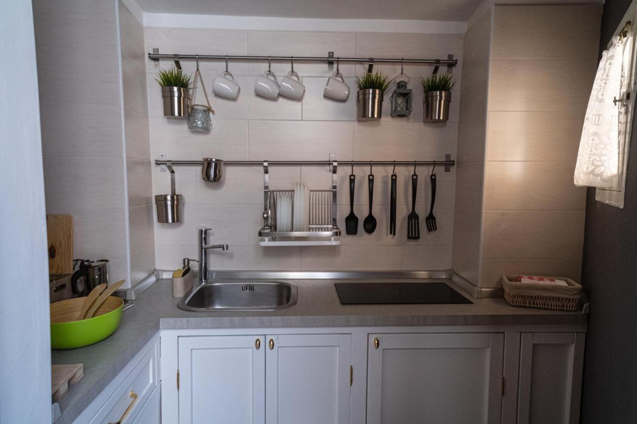 Il Giardino Di Sybar Apartment Lecce Bagian luar foto