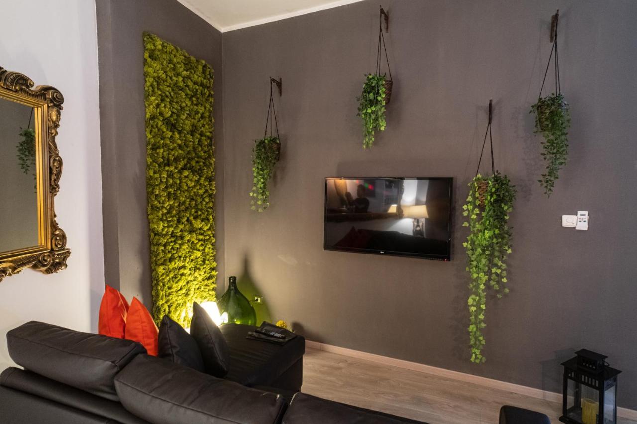 Il Giardino Di Sybar Apartment Lecce Bagian luar foto