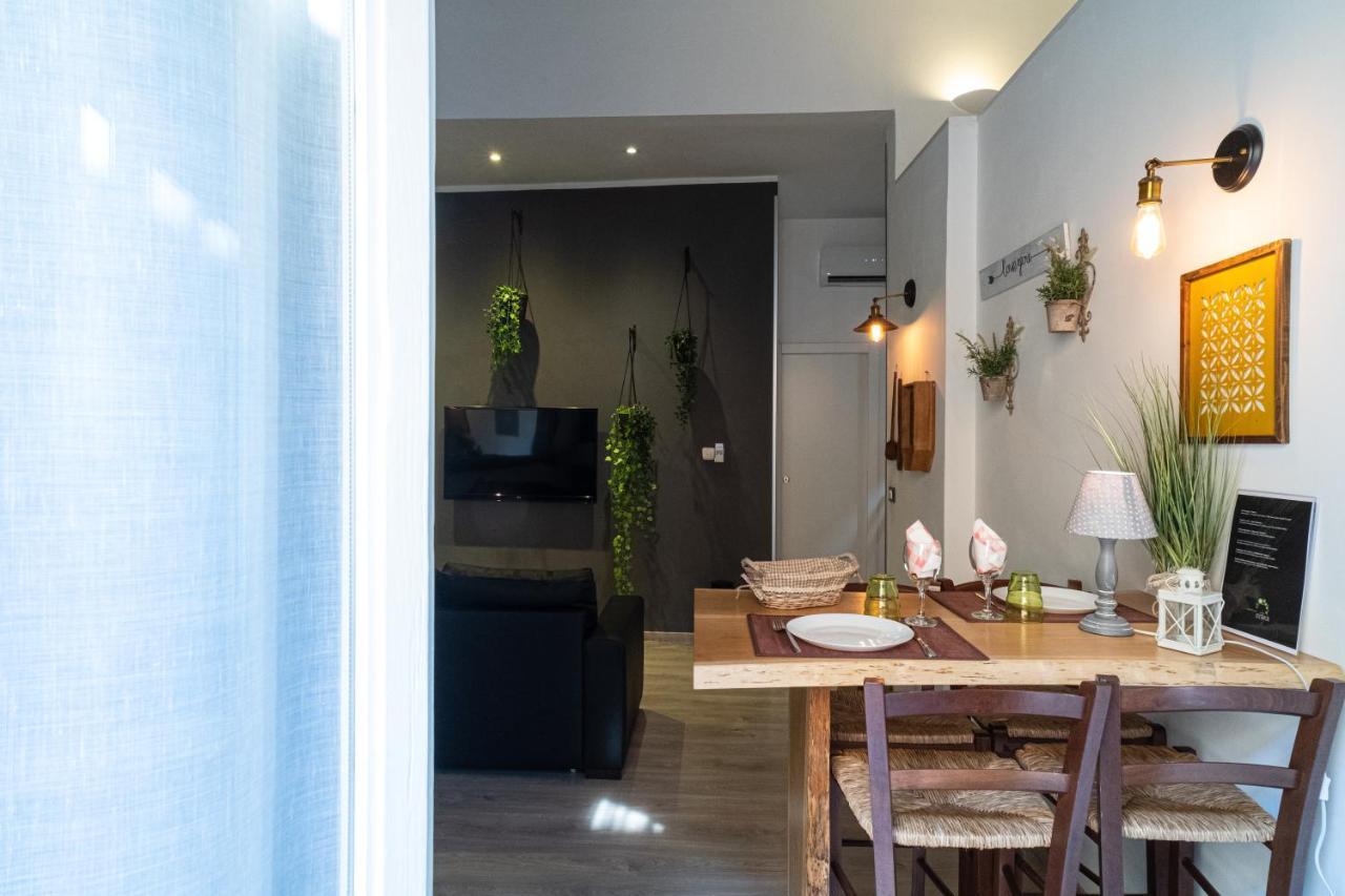 Il Giardino Di Sybar Apartment Lecce Bagian luar foto