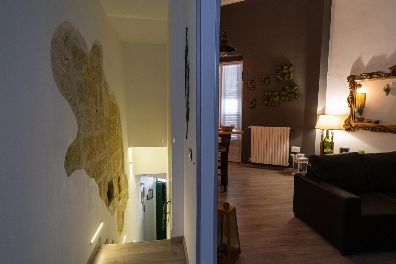 Il Giardino Di Sybar Apartment Lecce Bagian luar foto